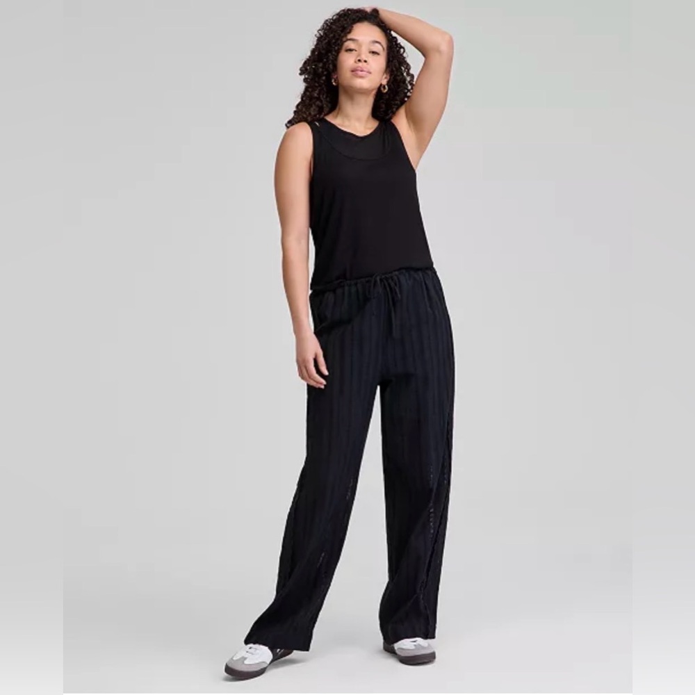 NWT And Now This Women's Cotton Eyelet-Trim Drawstring Pants in Black